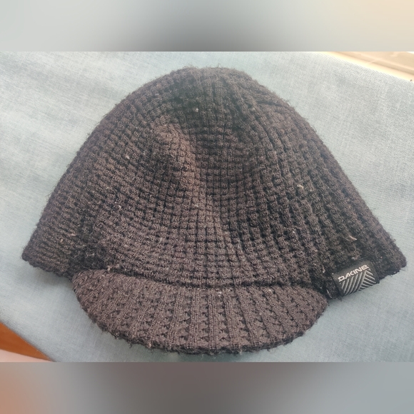 Dakine Dark Knit Beanie - Picture 3 of 5